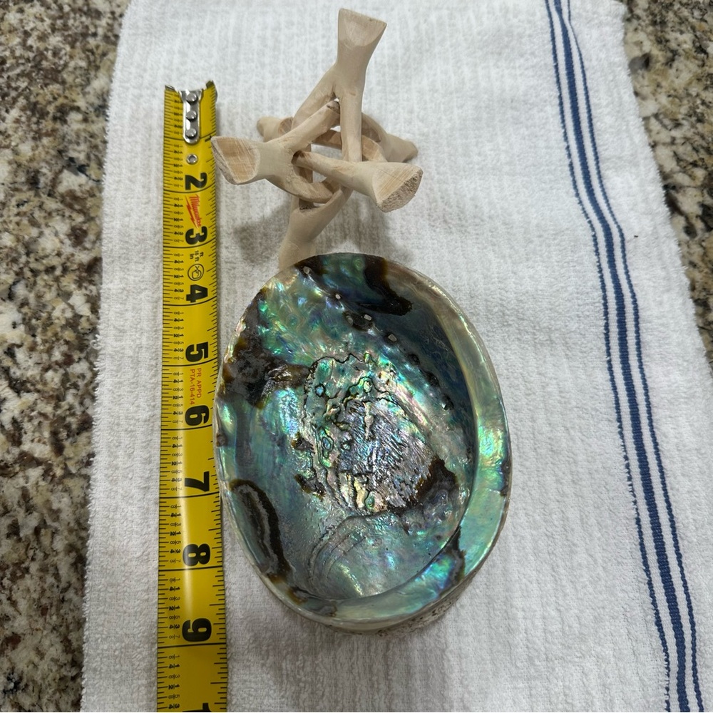Elegant Abalone Shell Art Piece with collapsible stand ring holder trinket dish - Picture 11 of 15